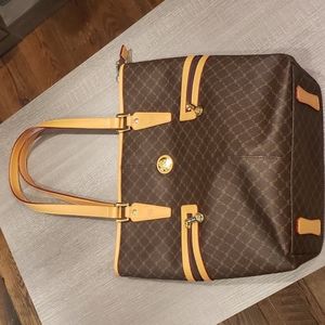 Rioni shoulder bag